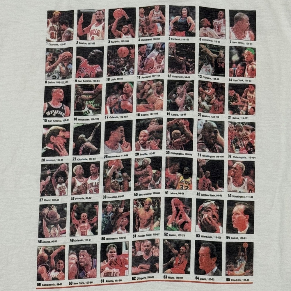 Vintage 90s Chicago Bulls 70 Wins Newspaper T-Shirt Mens XL NBA Jordan Rodman - Picture 6 of 9